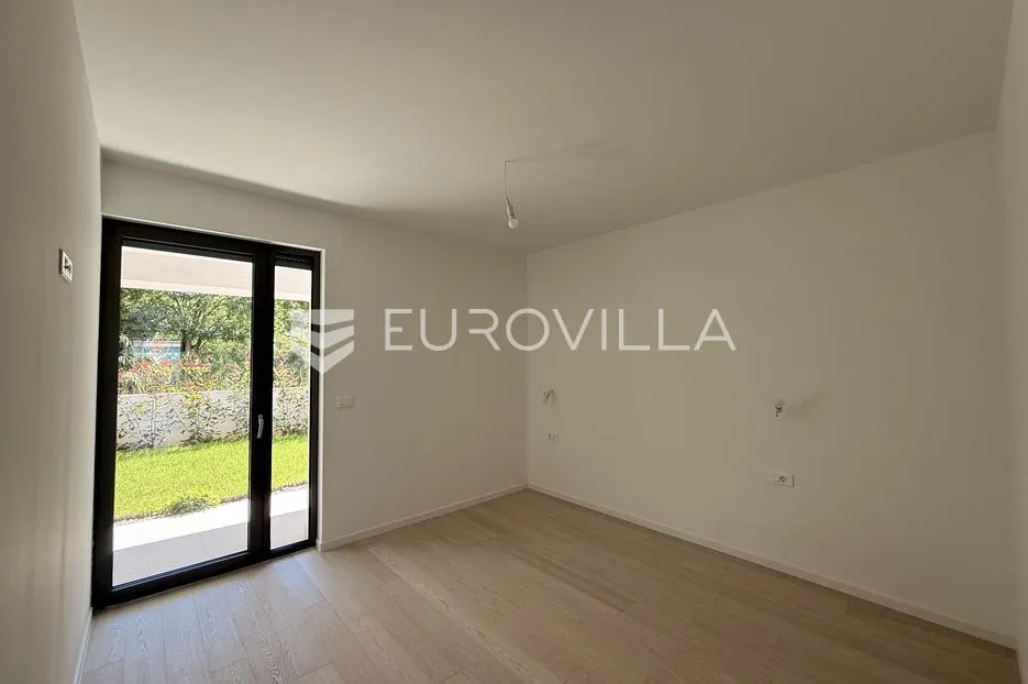 zadar, diklo, luksuzan trosoban stan 124,27 m² na super lokaciji s vrtom - slika 12