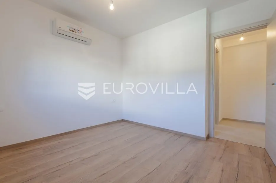 istra, medulin: moderni četverosobni stan u elegantnoj novogradnji na prvom katu - slika 21