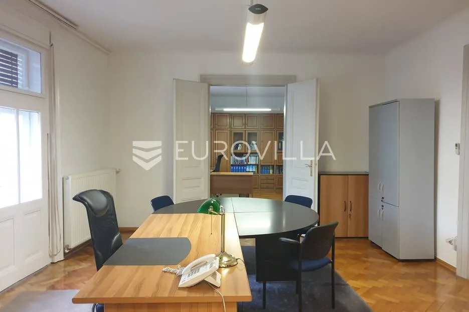 Strogi centar, poslovni (uredski) prostor za zakup 103 m2 - Zagreb