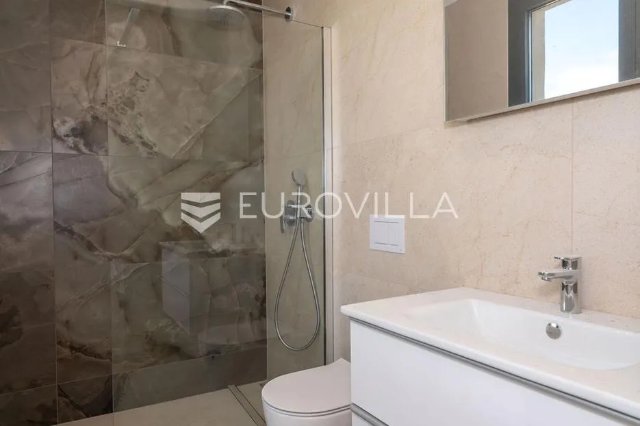 krk, grad krk, dvoetažan stan 105,54 m² u luksuznoj novogradnji - slika 11