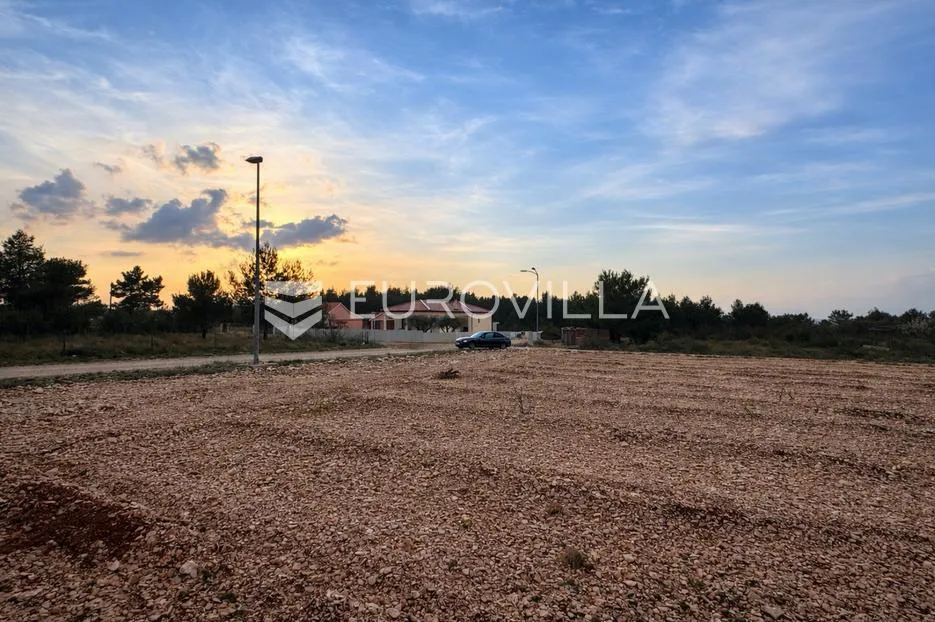 zadar, paljuv, građevinsko zemljište s pogledom na more 1049 m² - slika 2