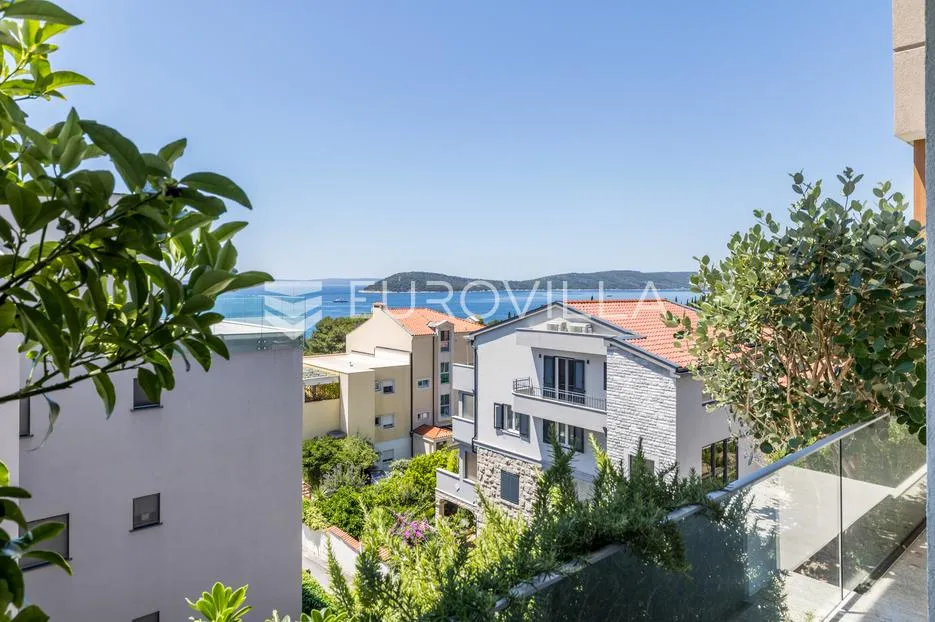 split, meje, luksuzan stan s pogledom na more - slika 61