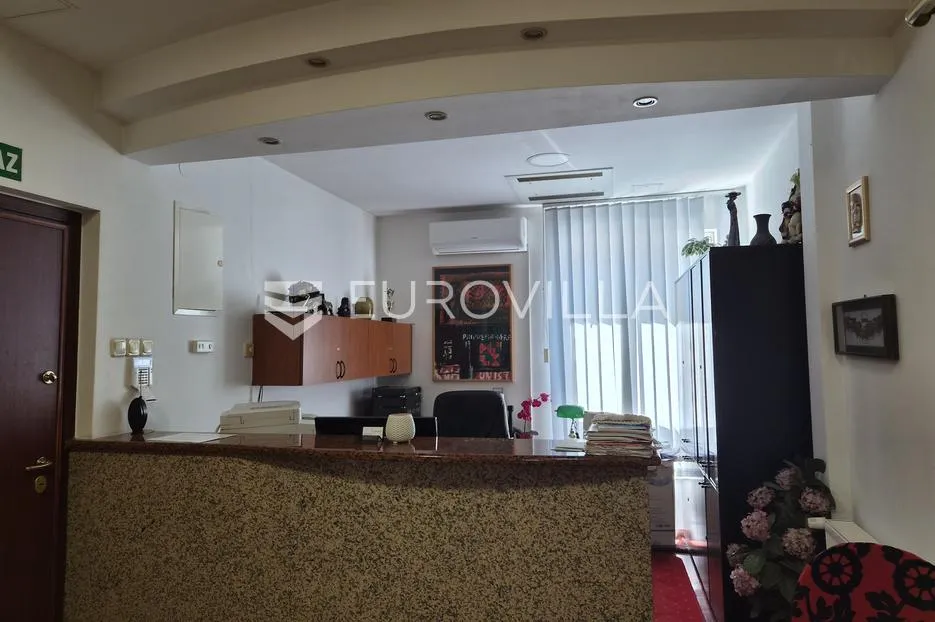 zagreb, savska cesta, uredski prostor s parkirnim mjestom 31 m² - slika 3