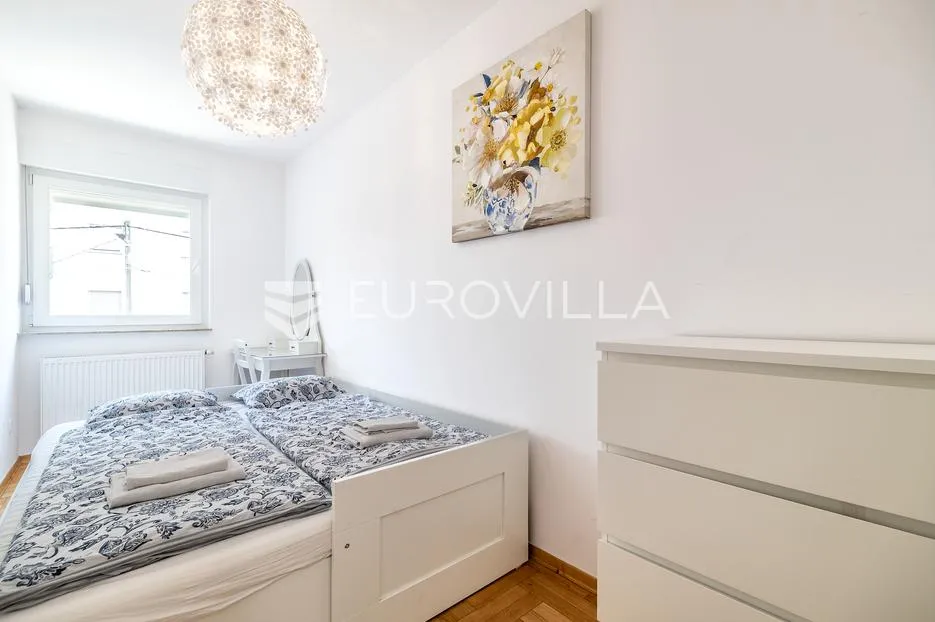 zagreb, trešnjevka, prekrasan trosoban stan 68 m², loggia - slika 5