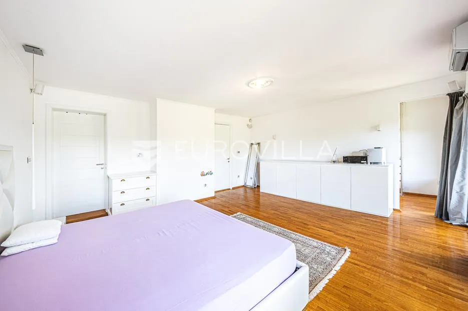 zagreb, vrhovec, moderna obiteljska kuća 419 m² - slika 8