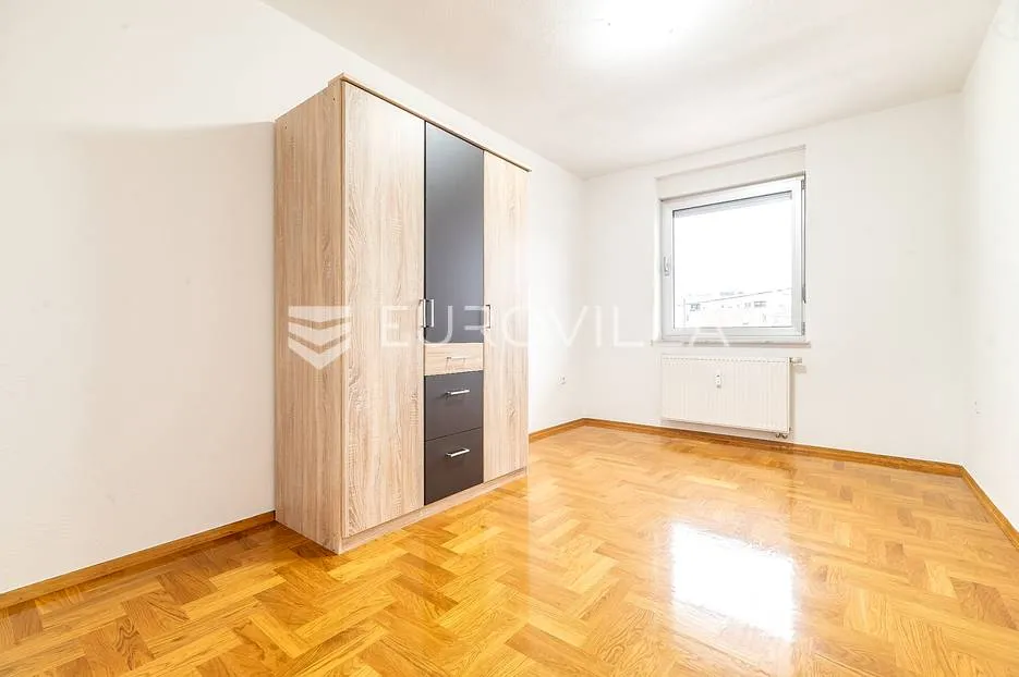 zagreb, špansko, četverosoban stan nkp 157.16 m2, terase, parking - slika 4