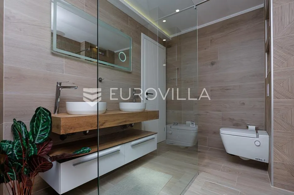 rijeka, kostrena, paveki villa s 2 stana, pomoćnim objektom i bazenom, 279 m² - slika 36