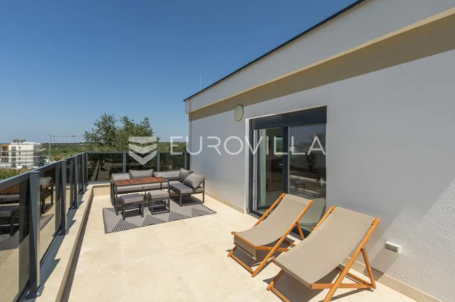istra, tar, penthouse, tri spavaće sobe, lift, dva parkirna mjesta, novogradnja 191 m² - slika 32