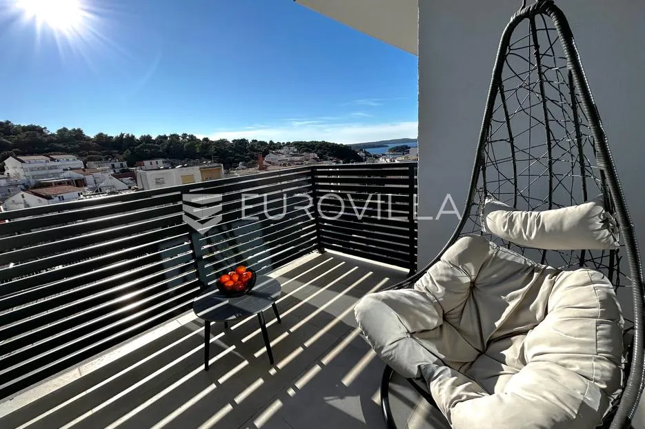 hvar, apartmanska vila sa pet uređenih apartmana - slika 51