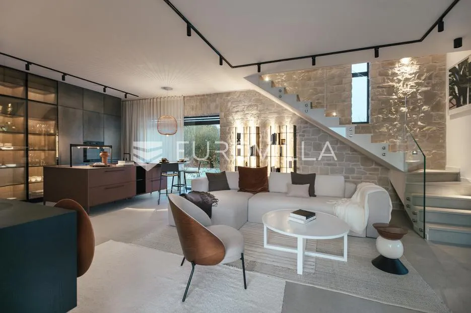 istra, poreč, gedići prekrasna moderna kamena vila 165 m² s bazenom - slika 44