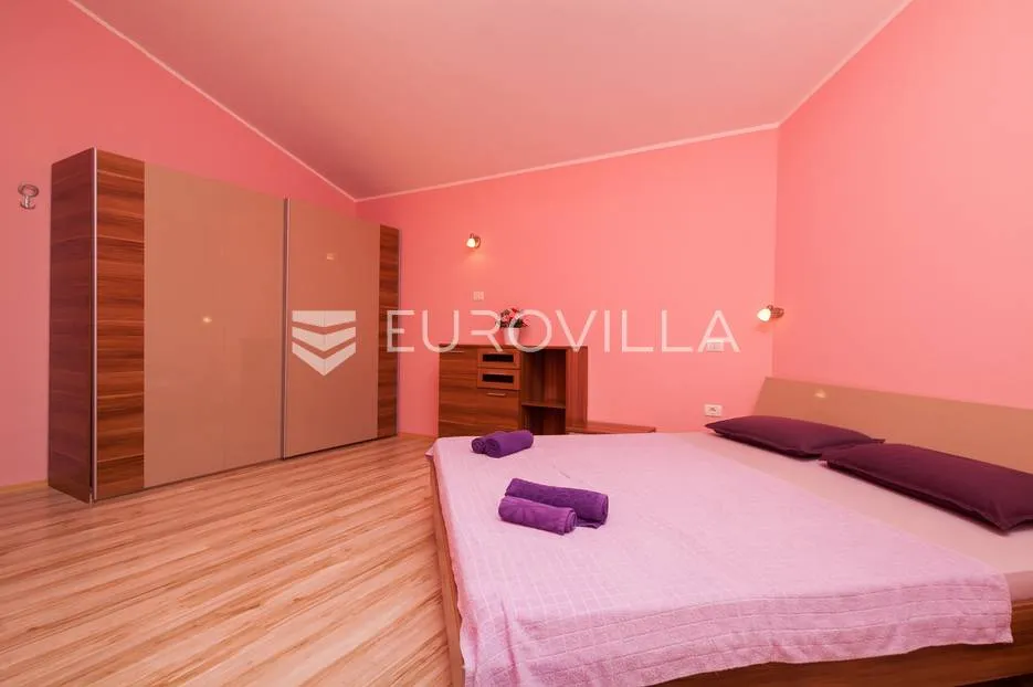istra, banjole, prostrana stambeno poslovna kuća za odmor, 750 m², parcela 1370 m² - slika 35