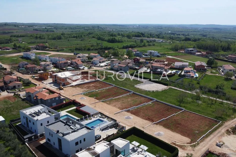 istra, kaštelir, građevinsko zemljište 4054m2 s projektom i pravomoćnom građevinskom dozvolom - slika 5