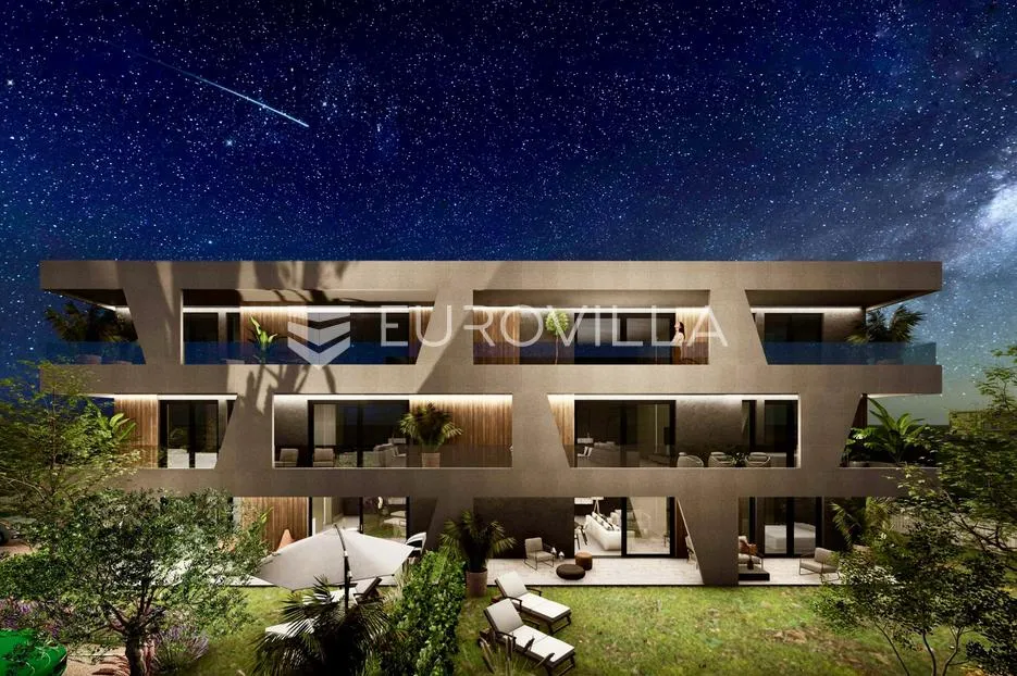 umag, novogradnja, stan u prizemlju, 64.77 m² s vrtom od 157 m² - slika 2