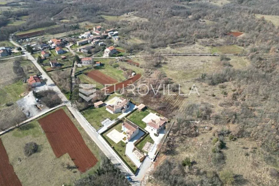 Muntrilj, građevinsko zemljište od 3100 m2 - Muntrilj, Tinjan