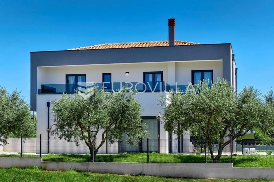 istra, marčana, moderna kuća s bazenom na mirnoj lokaciji - slika 26