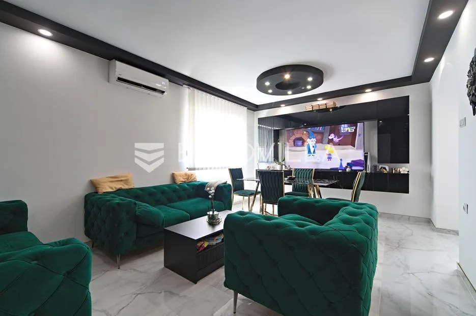 osijek, donji grad, potpuno renoviran četverosoban stan s dvorištem - slika 4