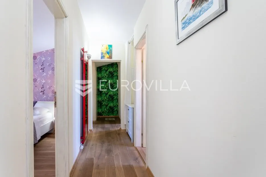 brač, supetar, kuća ukupne površine 372 m² na zemljištu površine 411 m² - slika 20