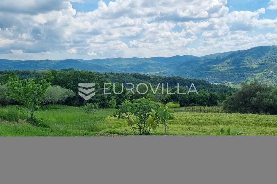 istra, buzet, građevinsko zemljište s pogledom na zelenilo u pravoj oazi mira - slika 14