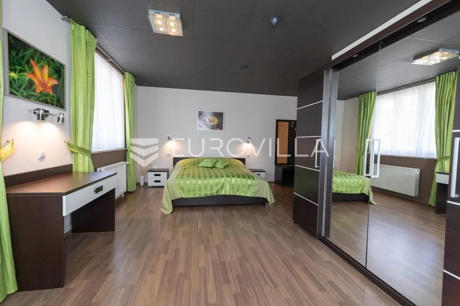 g.kotar, ravna gora, uhodani turistički objekt 1500 m² na parceli od 3799 m² - slika 24