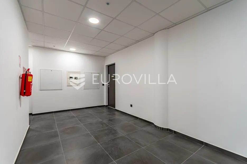 varaždin, centar, luksuzan četverosoban stan 100,54 m² - slika 12