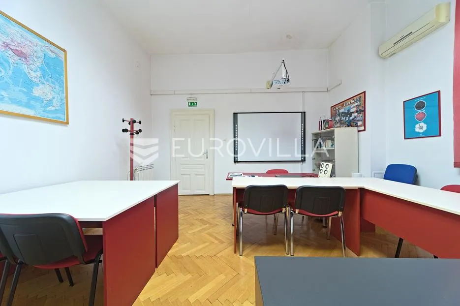 osijek, centar, dva opremljena ureda, trenutno učionice za zakup 30 m² i 25 m² - slika 4