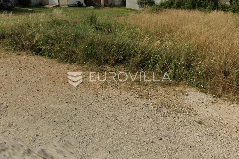 pula, šikići, građevinsko zemljište pravilnog oblika, 550 m2, u uređenom okruženju - slika 2