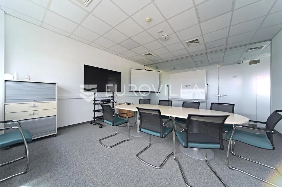 osijek, centar, uređen poslovni ured za najam, 374 m², novogradnja - slika 23