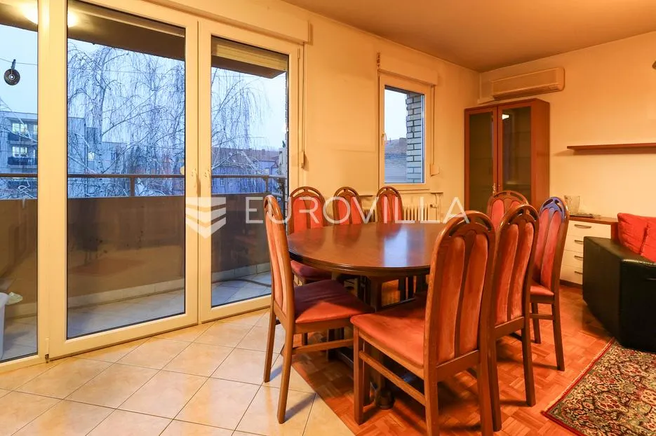 slavonski brod, centar, komforan trosoban stan 68 m² - slika 7