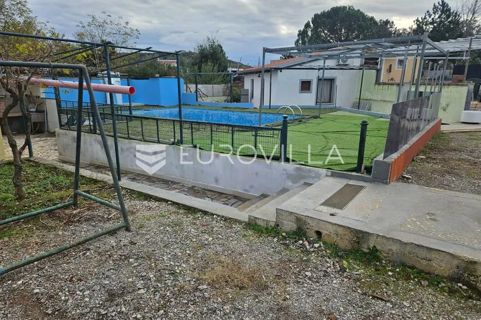 istra, rovinj okolica, prizemnica 70 m² s bazenom na parceli od 550 m² - slika 9