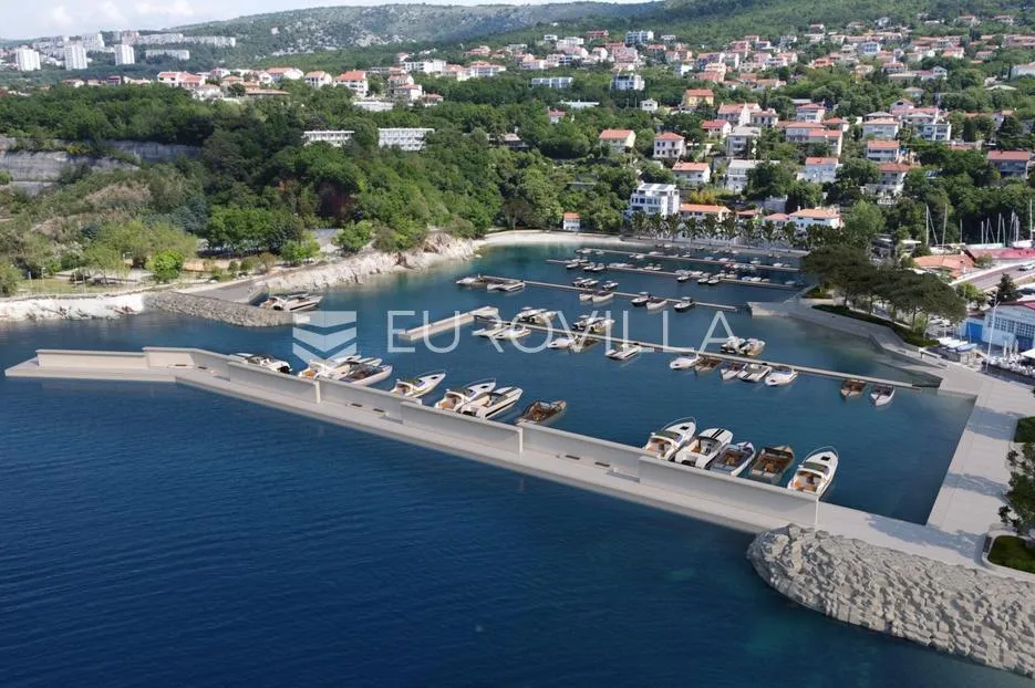 kostrena, građevinsko zemljište 2623 m² s tri objekta, blizina mora, odlična lokacija - slika 1
