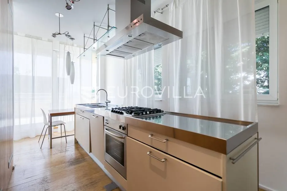 pantovčak, goljak prekrasan peterosoban penthouse nkp 277 m2 sa 2 garaže i 2 pm - slika 9