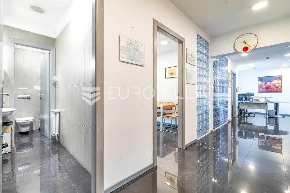 zagreb, radnička, uredski poslovni prostor 419 m² s parkirnim mjestima - slika 3