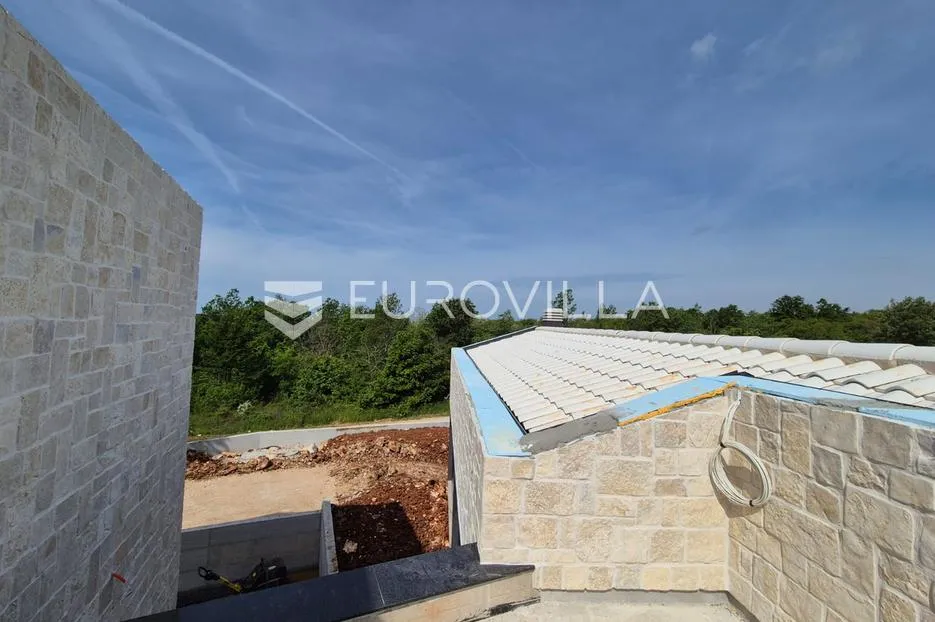 istra, veleniki, kamena vila s bazenom - slika 29