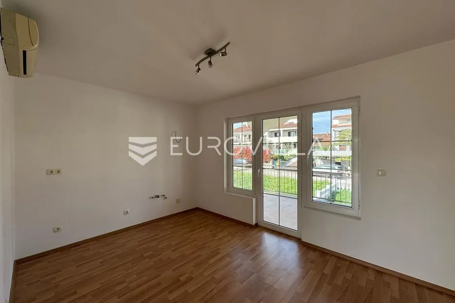 fažana, valbandon, raskošna vila s tri stambene jedinice, 360 m² - slika 17