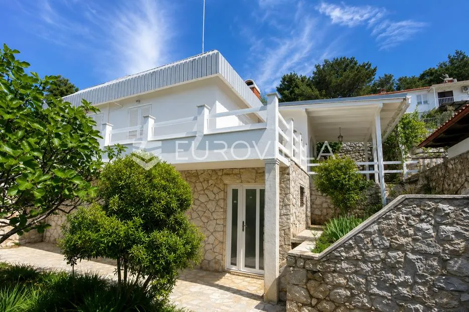 cres, martinšćica, samostojeća kuća 148 m², dva apartmana, samo 150 m od mora - slika 3
