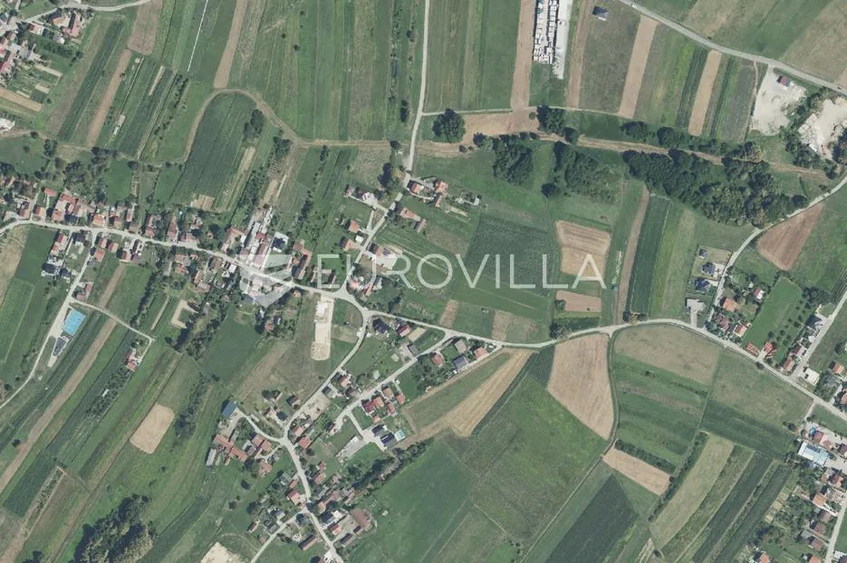 Gornji Stupnik, građevinsko zemljište površine 915 m2