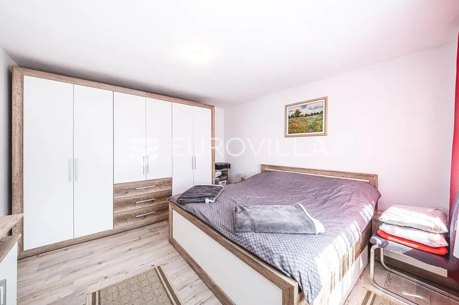 zagreb, maksimir, samostojeća kuća veličine 120 m² na parcili 238 m² - slika 6