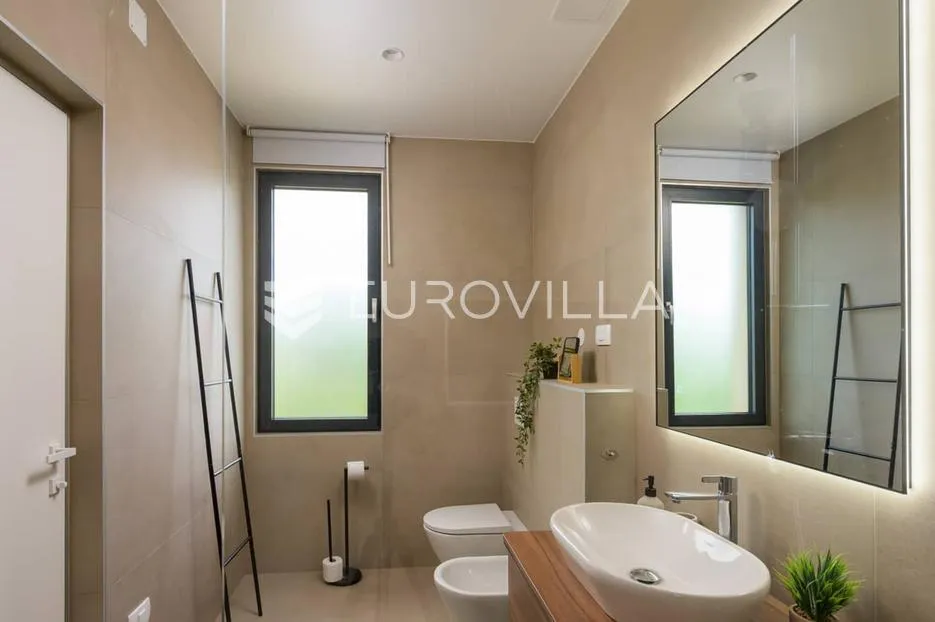rovinj, rovinjsko selo - luksuzna vila na izoliranoj lokaciji - slika 30