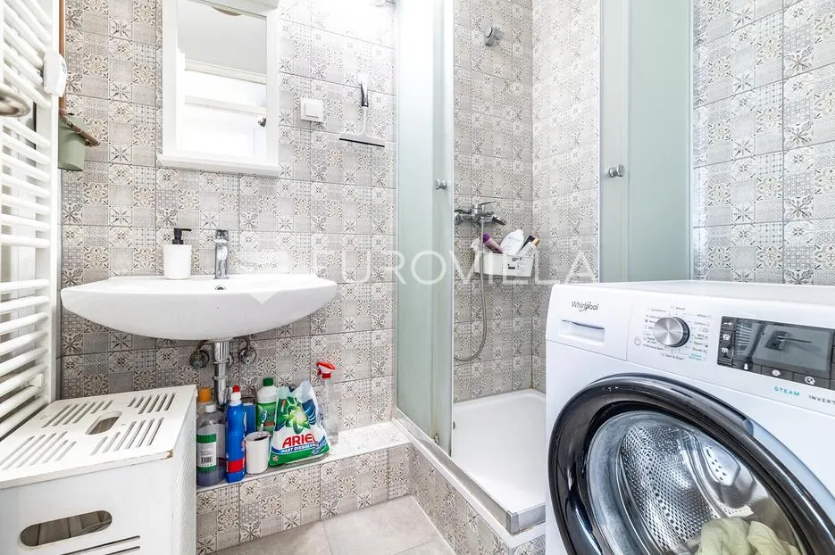 zagreb, prečko, uređen trosoban stan površine 74,12 m² - slika 7