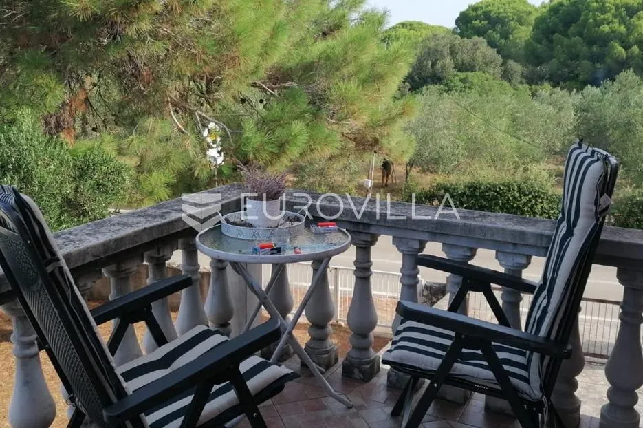 ugljan, muline, dvojna kuća s dva odvojena stana - slika 2