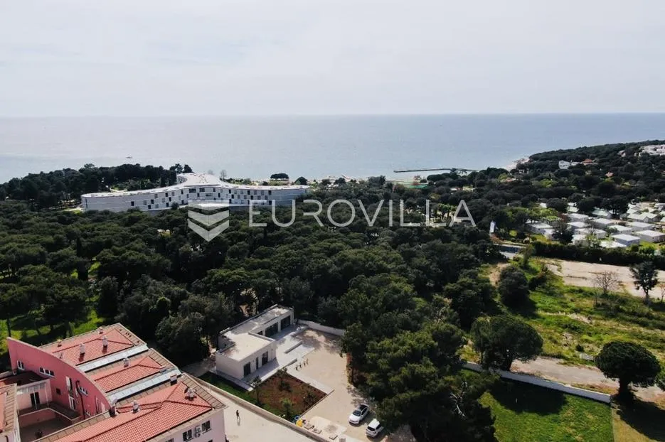 istra, rovinj, vila moderne arhitekture na 300 metara od mora - slika 18