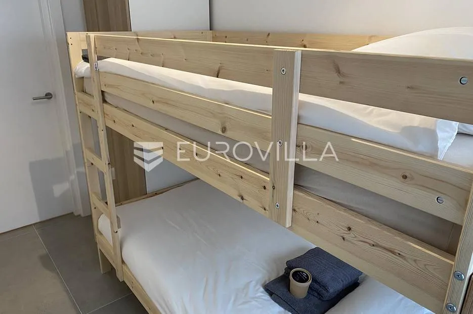 istra, premantura, kuća sa 3 luksuzna apartmana i pogledom na more, nkp 315 m2 - slika 11