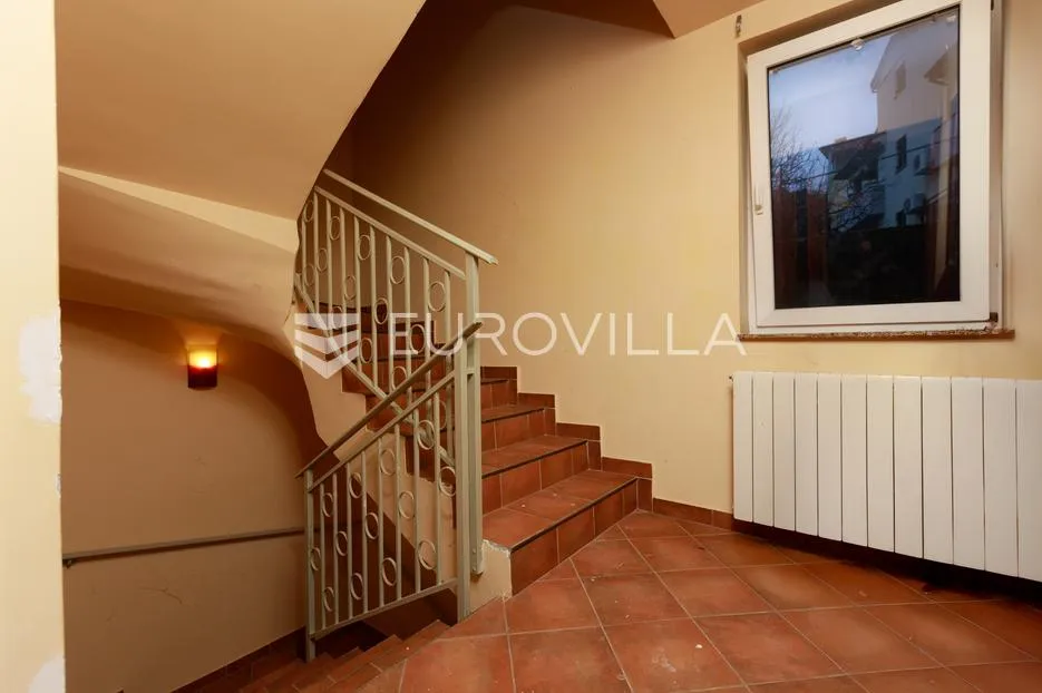 kostrena, glavani, peterosobni stan površine 125 m², pogled - slika 8