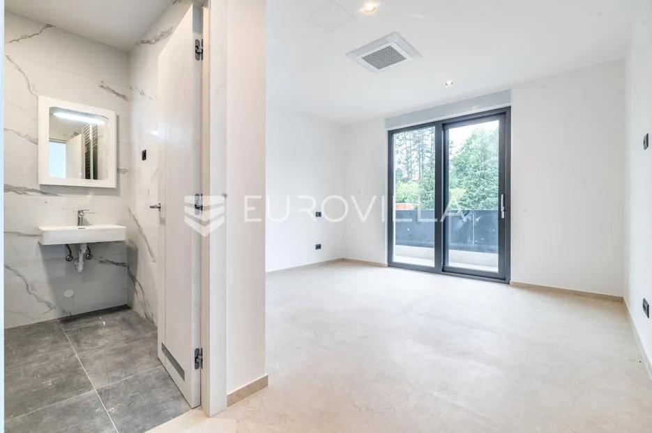 zagreb, brezovica, luksuzna vila 645 m² s unutarnjim bazenom - slika 14