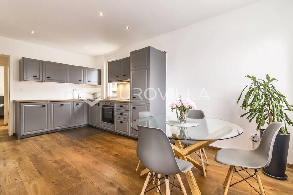 gračanska cesta, novouređen dvosoban stan 60 m², balkon parking fix režije - slika 4