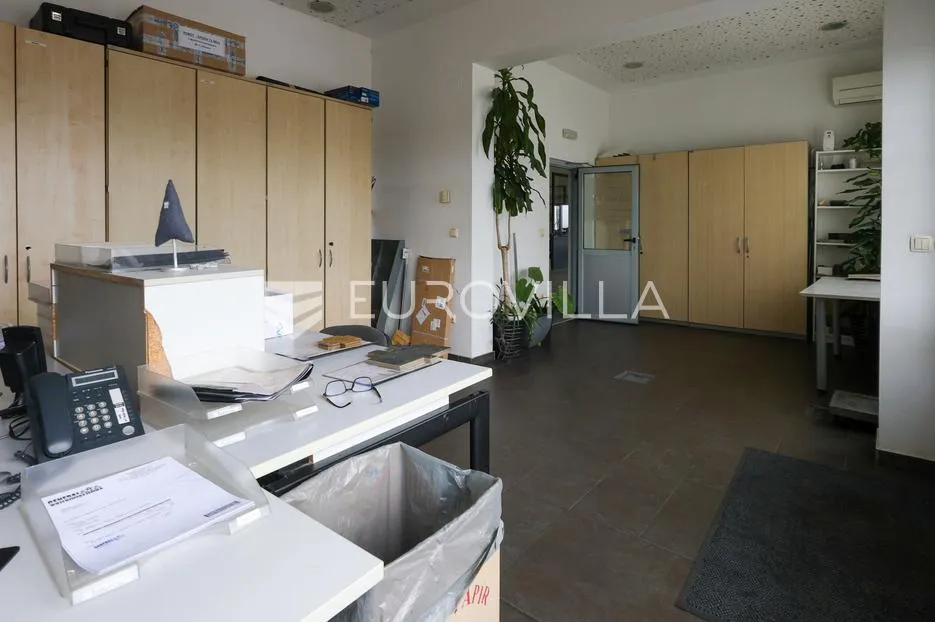 slavonski brod, industrijska zona, proizvodno, poslovna zgrada 1.250 m² - slika 15