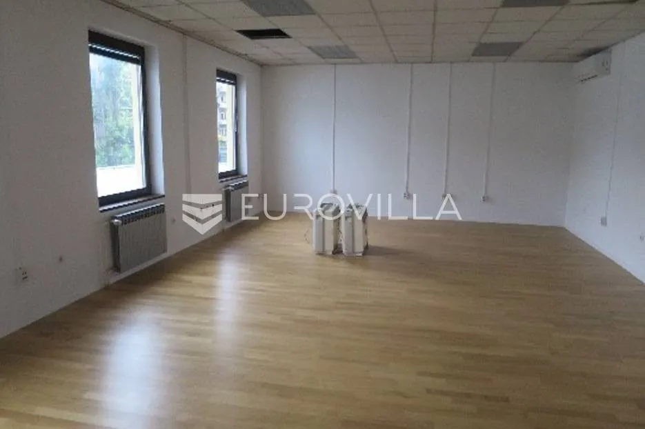 Preradovićeva poslovni prostor 100 m² 2 parkirna mjesta - Zagreb