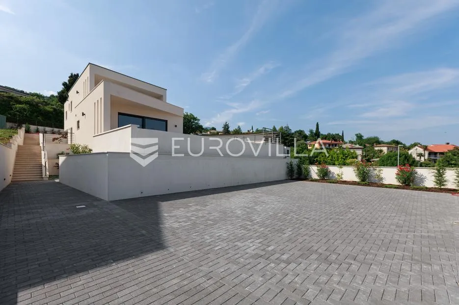 lovran, centar, ekskluzivna vila s bazenom i panoramskim pogledom na more - slika 46