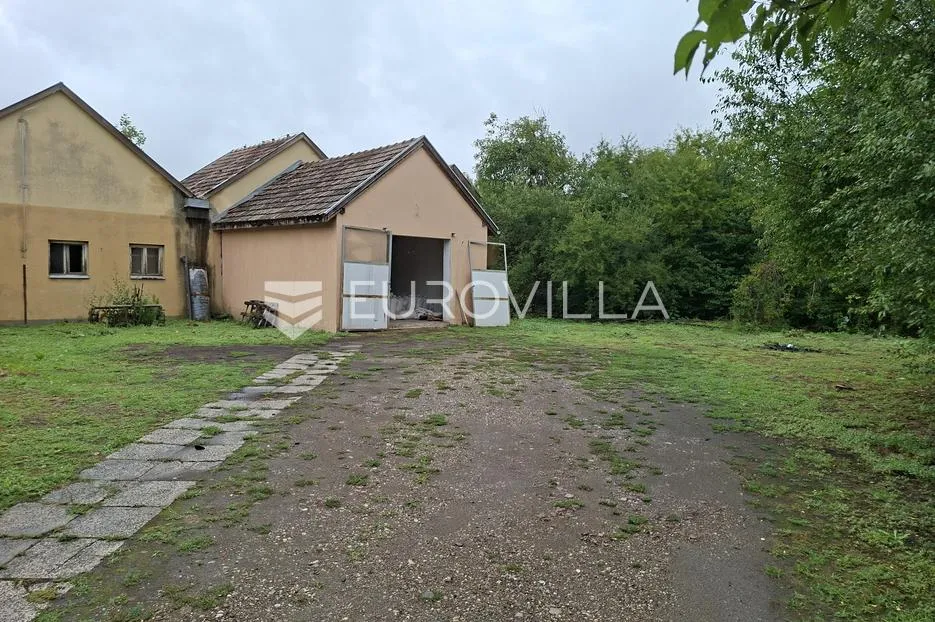 okučani, ugostiteljski objekt 576 m² na zemljištu od 2.225 m² - slika 9