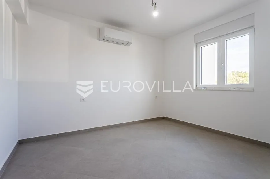 primošten, moderan stan, 146,9 m² - slika 14